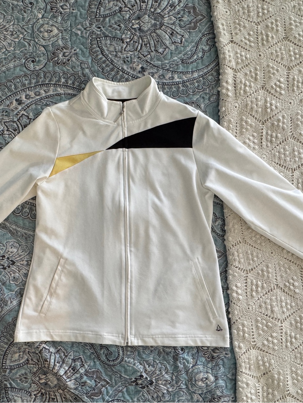 Izod White Workout Jacket with Black and Yellow Accents